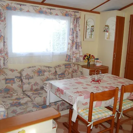 Mobilehome Familial Pres De Royan