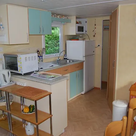 Mobilehome Familial Pres De Royan * 圣乔治德蒂